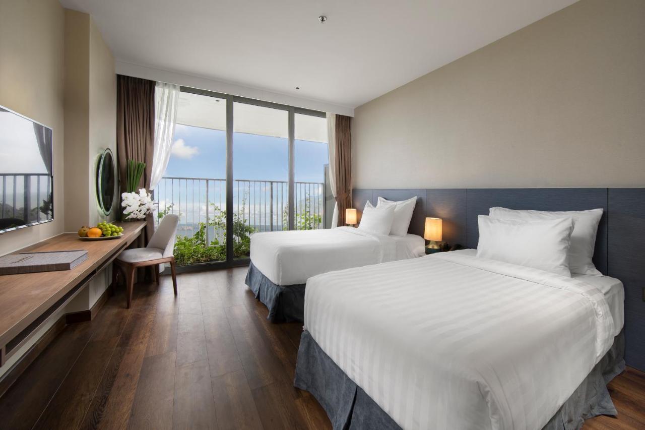 Flamingo Premium Lan Ha Bay Resort Hai Phong Exteriör bild