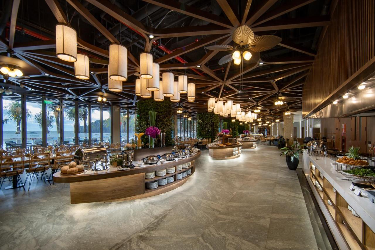 Flamingo Premium Lan Ha Bay Resort Hai Phong Exteriör bild