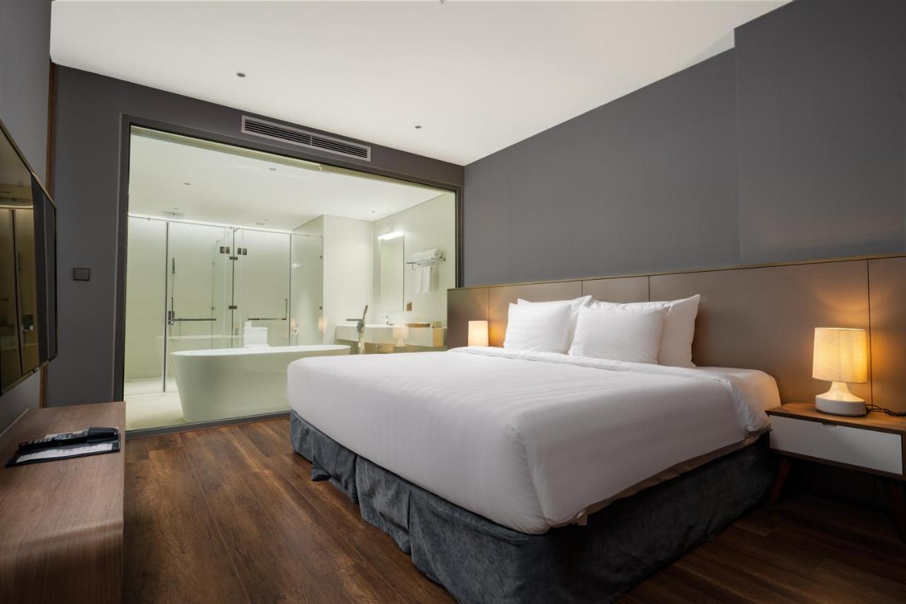 Flamingo Premium Lan Ha Bay Resort Hai Phong Exteriör bild